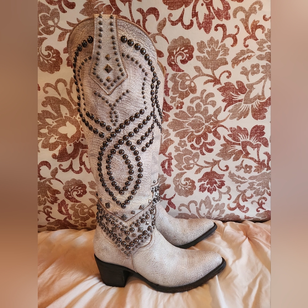 Old Gringo Distressed White Studded Boots